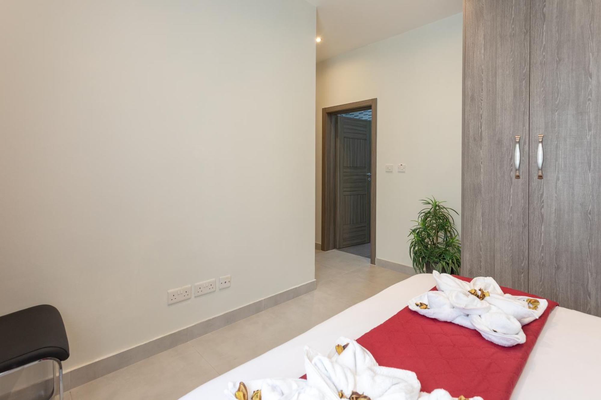 Red Rose Apartment Marsalforn Exterior photo